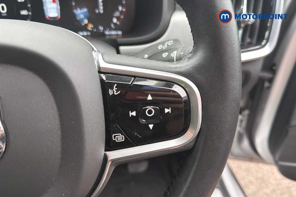 Volvo V90 Momentum Plus Automatic Petrol Estate - Stock Number (1673529) - 11th supplementary image