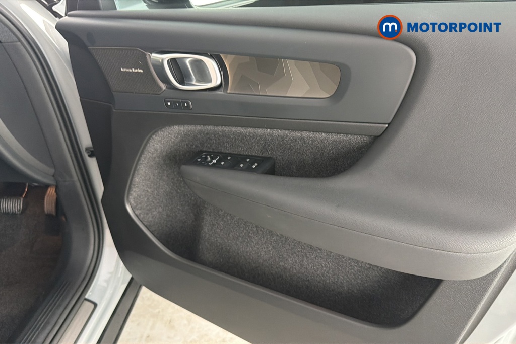 Volvo Ex40 Ultra Automatic Electric SUV - Stock Number (1673543) - 18th supplementary image