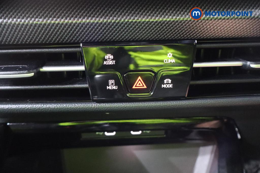 Volkswagen Golf Black Edition Manual Petrol Hatchback - Stock Number (1673587) - 8th supplementary image