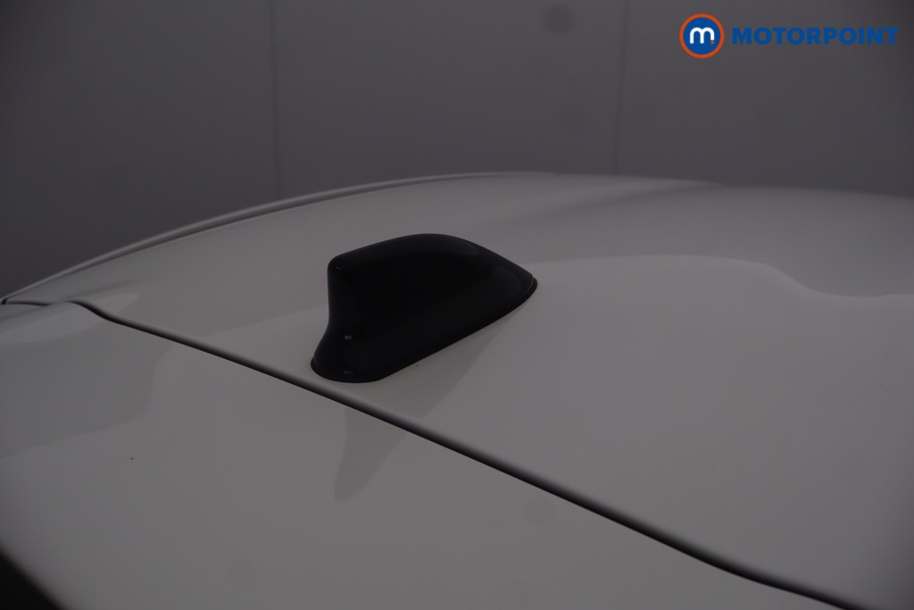 Toyota Yaris Design Automatic Petrol-Electric Hybrid Hatchback - Stock Number (1673776) - 41st supplementary image
