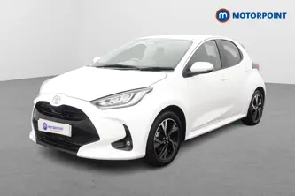 Toyota Yaris Design Automatic Petrol-Electric Hybrid Hatchback - Stock Number (1673776) - Passenger side front corner