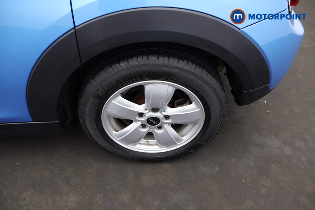 Mini Hatchback Cooper Automatic Petrol Hatchback - Stock Number (1673950) - 2nd supplementary image