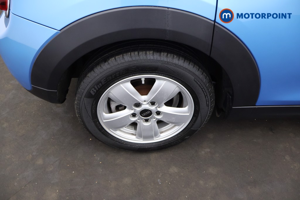 Mini Hatchback Cooper Automatic Petrol Hatchback - Stock Number (1673950) - 3rd supplementary image