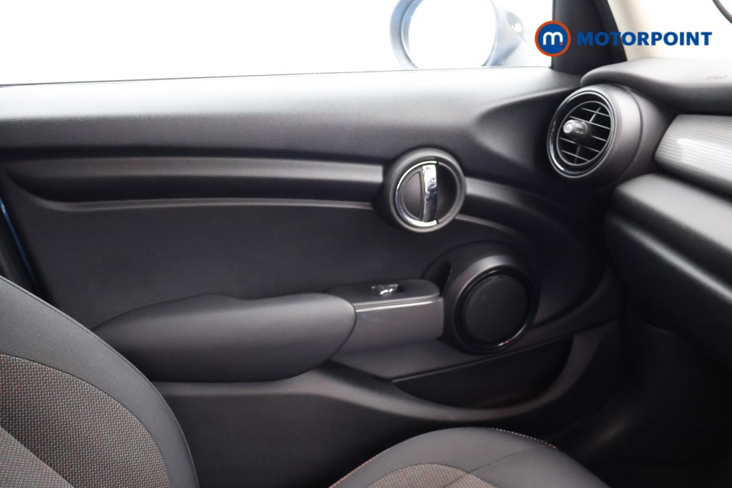 Mini Hatchback Cooper Automatic Petrol Hatchback - Stock Number (1673950) - 16th supplementary image