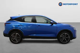 Nissan Qashqai Tekna Manual Petrol SUV - Stock Number (1674030) - Drivers side