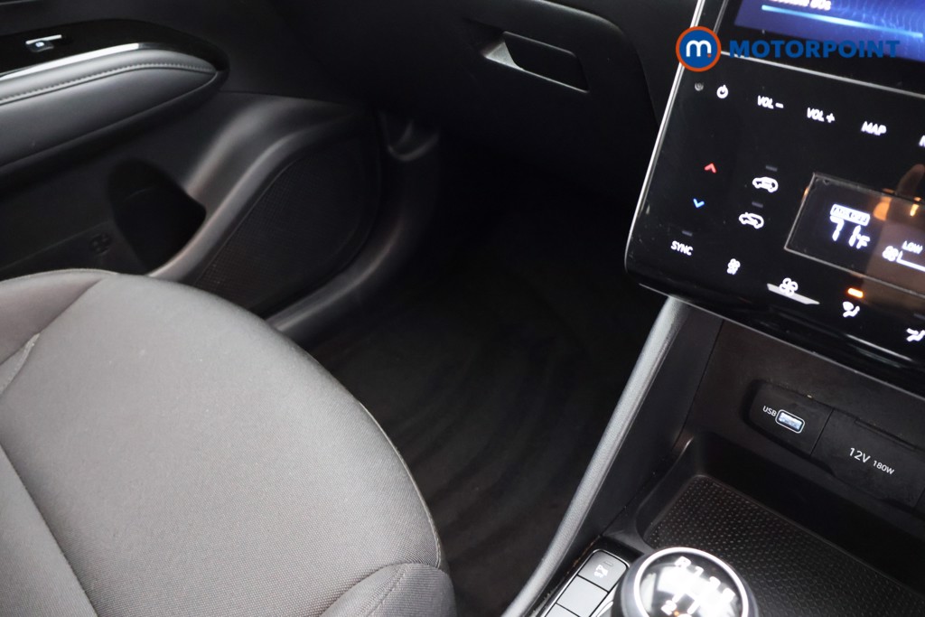 Hyundai Tucson Se Connect Manual Petrol SUV - Stock Number (1674173) - 17th supplementary image