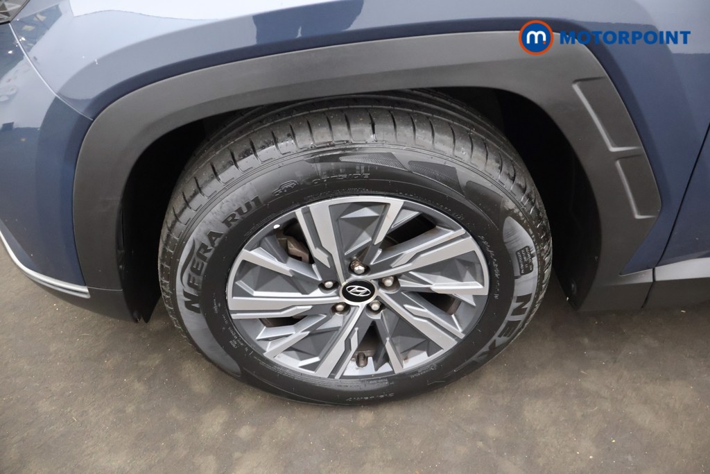 Hyundai Tucson Se Connect Manual Petrol SUV - Stock Number (1674173) - 1st supplementary image