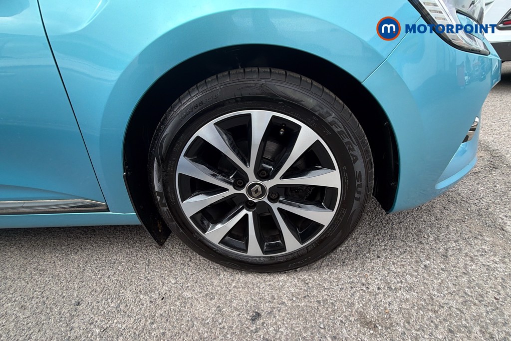 Renault Clio Iconic Manual Petrol Hatchback - Stock Number (1674602) - 1st supplementary image