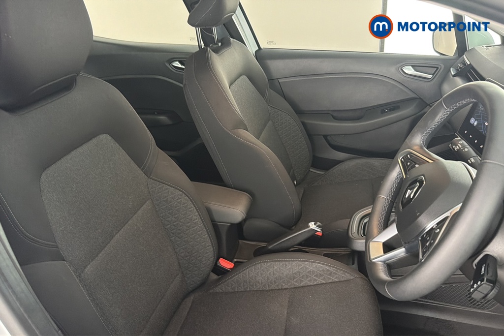 Renault Clio Iconic Edition Manual Petrol Hatchback - Stock Number (1674611) - 22nd supplementary image