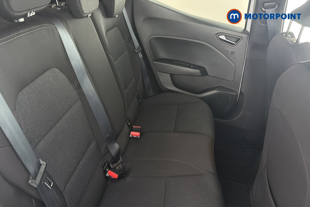 Renault Clio Iconic Edition Manual Petrol Hatchback - Stock Number (1674611) - 25th supplementary image
