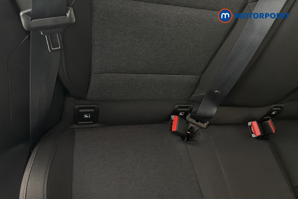 Renault Clio Iconic Edition Manual Petrol Hatchback - Stock Number (1674611) - 27th supplementary image