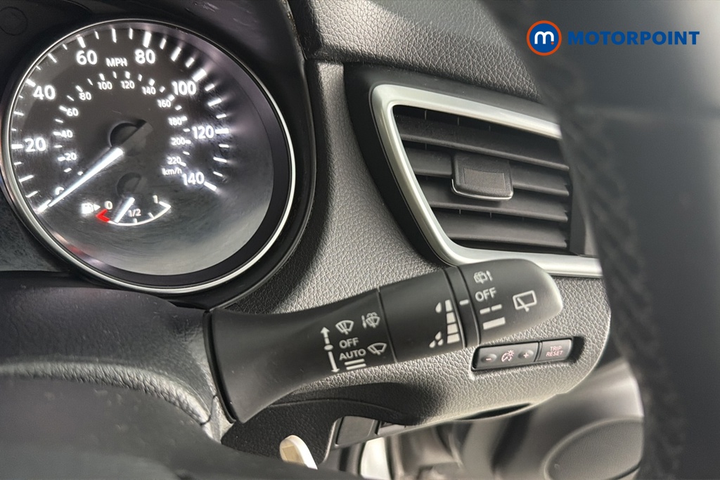 Nissan Qashqai Acenta Premium Manual Petrol SUV - Stock Number (1674663) - 6th supplementary image