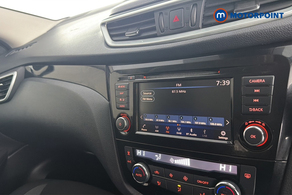Nissan Qashqai Acenta Premium Manual Petrol SUV - Stock Number (1674663) - 8th supplementary image