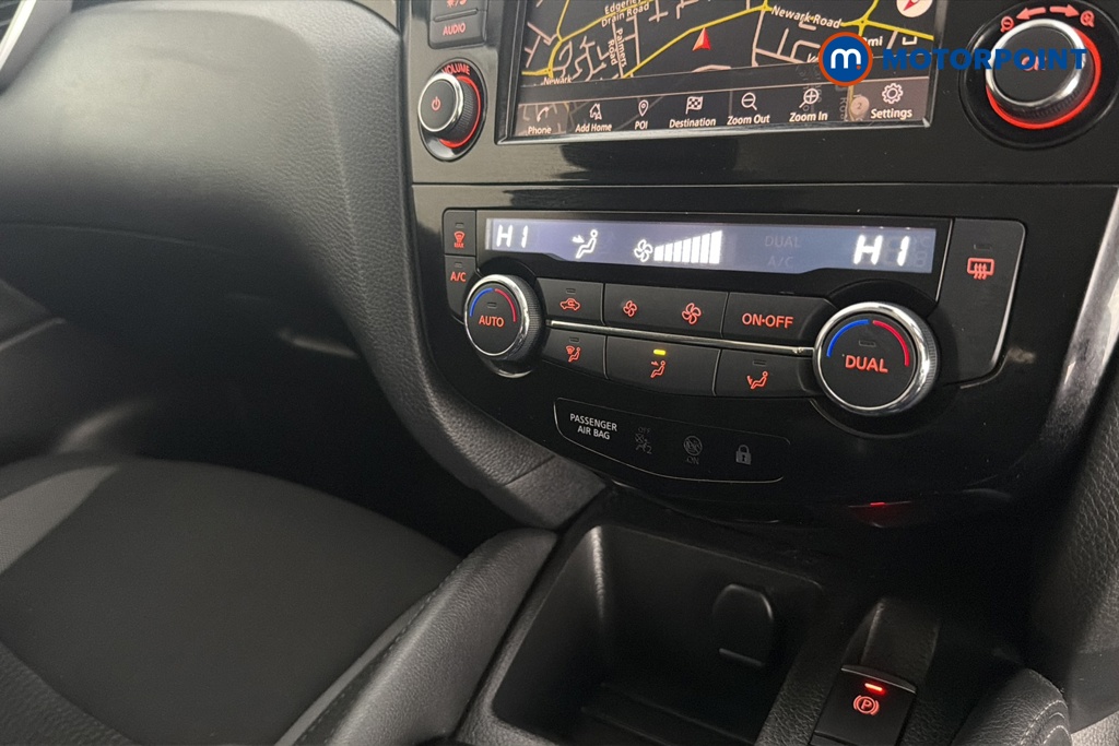 Nissan Qashqai Acenta Premium Manual Petrol SUV - Stock Number (1674663) - 12th supplementary image