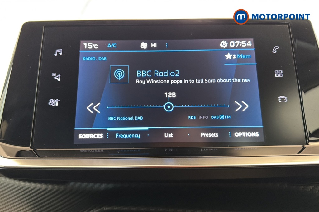 Peugeot 2008 Allure Manual Petrol SUV - Stock Number (1674869) - 8th supplementary image