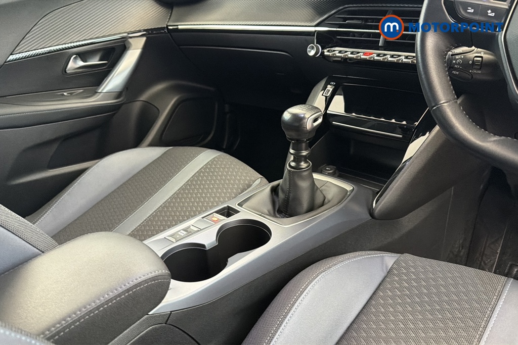 Peugeot 2008 Allure Manual Petrol SUV - Stock Number (1674869) - 15th supplementary image
