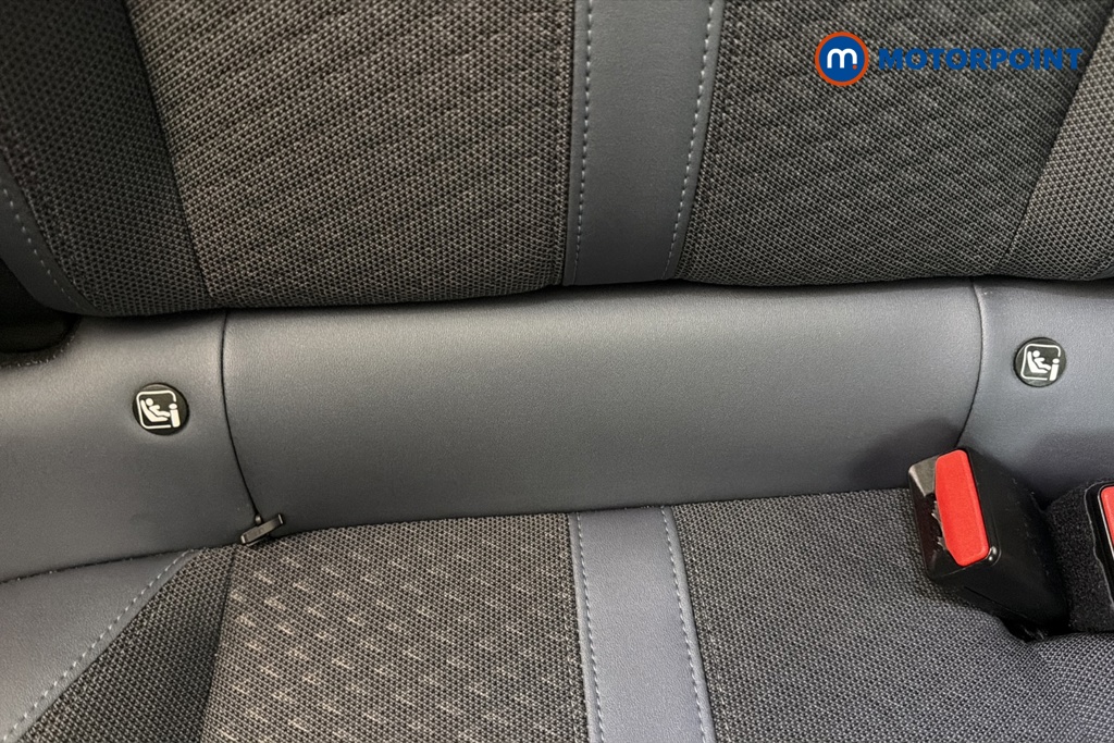Peugeot 2008 Allure Manual Petrol SUV - Stock Number (1674869) - 27th supplementary image