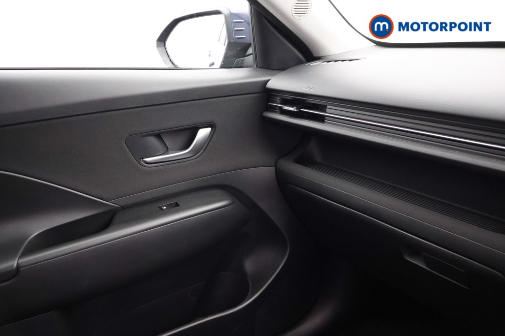 Hyundai Kona Advance Automatic Petrol-Electric Hybrid SUV - Stock Number (1674900) - 15th supplementary image