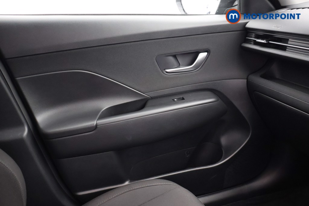 Hyundai Kona Advance Automatic Petrol-Electric Hybrid SUV - Stock Number (1674900) - 16th supplementary image