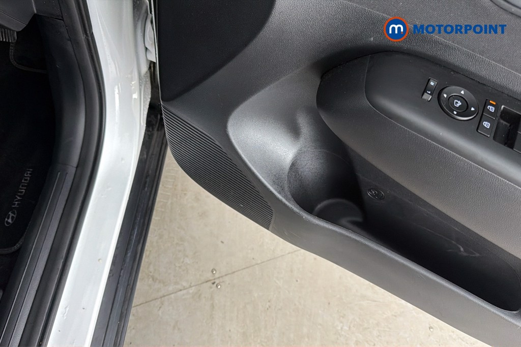 Hyundai Kona Advance Automatic Petrol-Electric Hybrid SUV - Stock Number (1674906) - 21st supplementary image