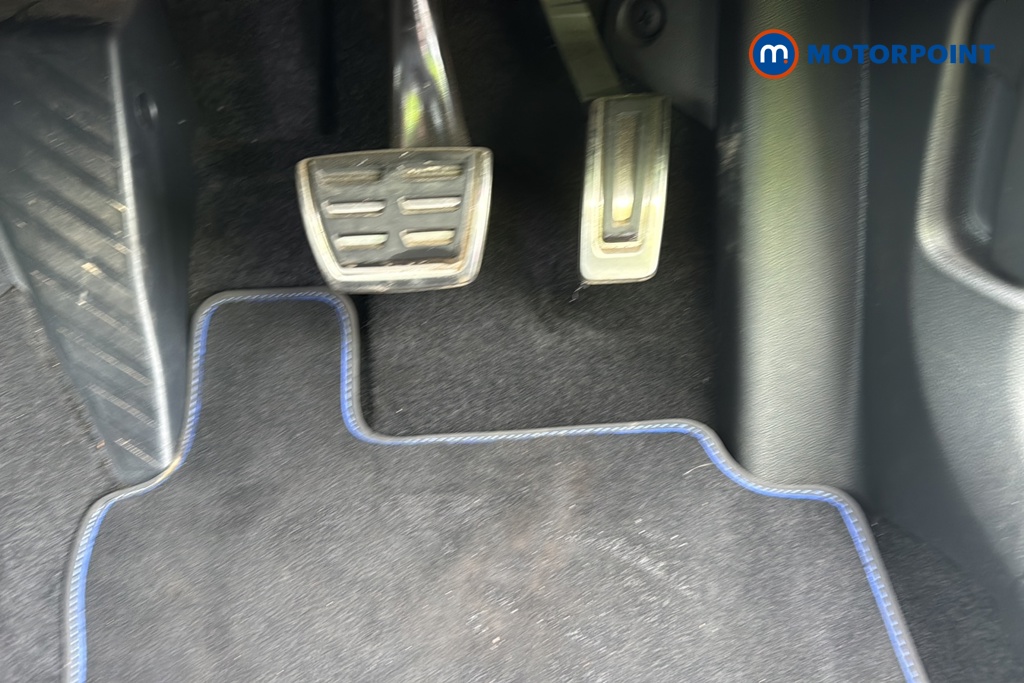Volkswagen Golf R Automatic Petrol Hatchback - Stock Number (1674919) - 24th supplementary image
