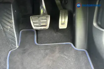 Volkswagen Golf R Automatic Petrol Hatchback - Stock Number (1674919) - 24th supplementary image