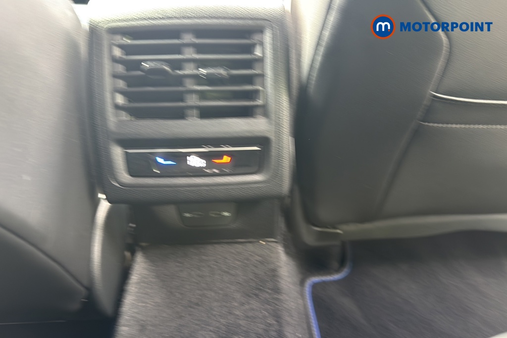 Volkswagen Golf R Automatic Petrol Hatchback - Stock Number (1674919) - 28th supplementary image