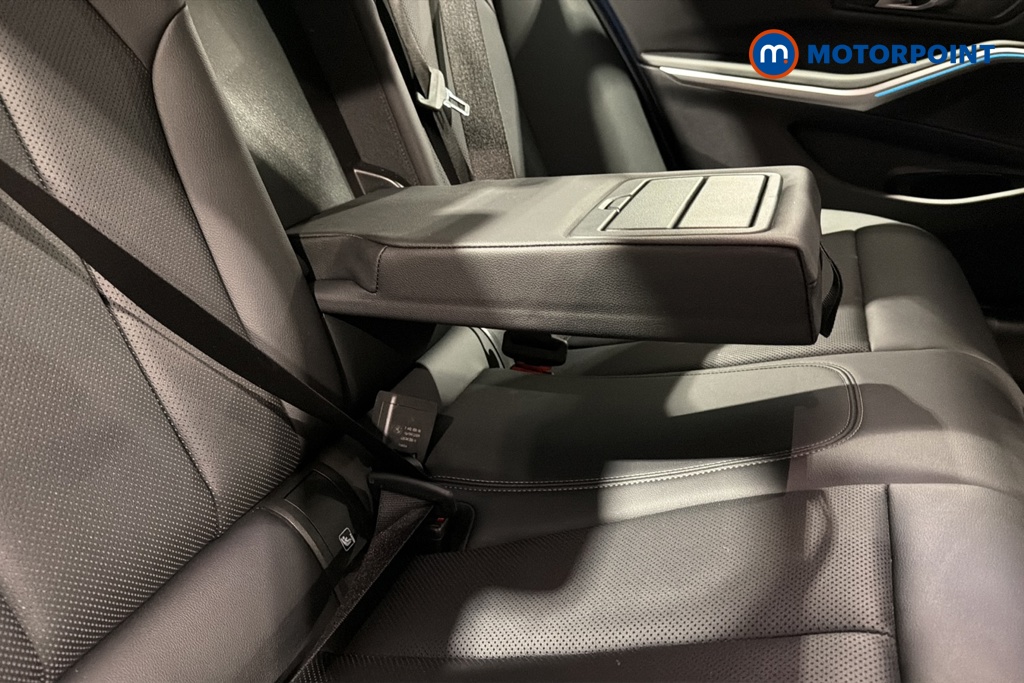 BMW 3 Series Sport Automatic Petrol Plug-In Hybrid Saloon - Stock Number (1674943) - 26th supplementary image