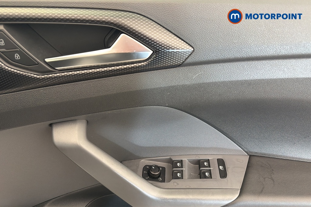 Volkswagen T-Cross SE Manual Petrol SUV - Stock Number (1674993) - 19th supplementary image