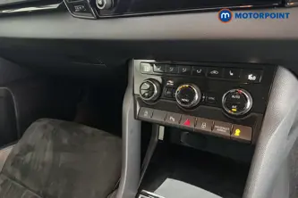 Skoda Karoq Se L Manual Petrol SUV - Stock Number (1675136) - 12th supplementary image