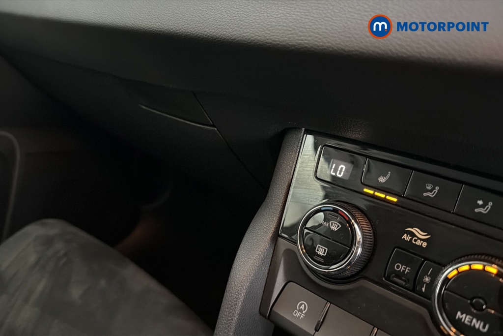Skoda Karoq Se L Manual Petrol SUV - Stock Number (1675136) - 14th supplementary image