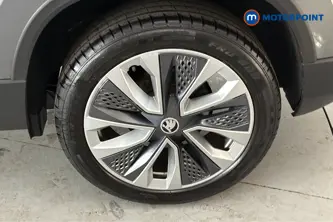 Skoda Karoq Se L Manual Petrol SUV - Stock Number (1675136) - 45th supplementary image