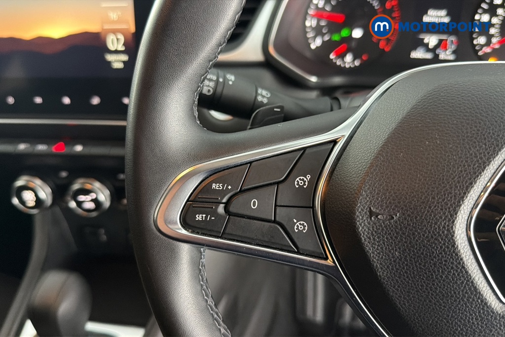 Renault Captur Iconic Automatic Petrol SUV - Stock Number (1675502) - 4th supplementary image