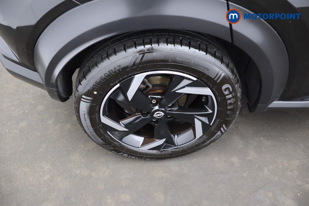 Nissan Juke N-Connecta Automatic Petrol-Electric Hybrid SUV - Stock Number (1675553) - 3rd supplementary image
