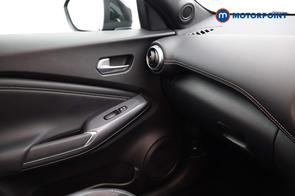 Nissan Juke N-Connecta Automatic Petrol-Electric Hybrid SUV - Stock Number (1675553) - 15th supplementary image