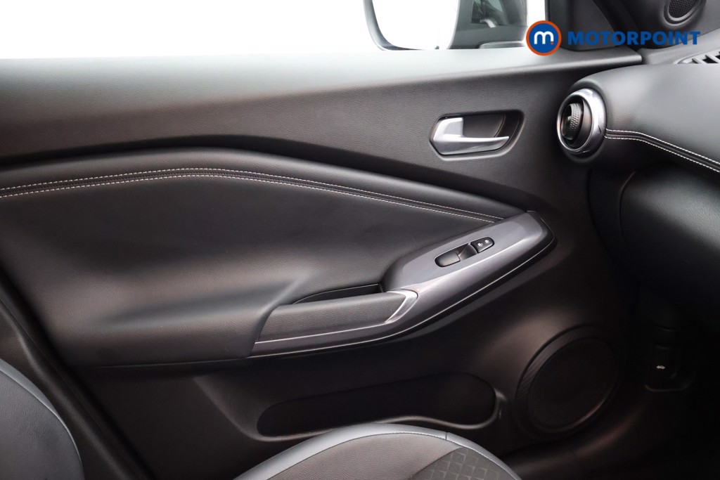 Nissan Juke N-Connecta Automatic Petrol-Electric Hybrid SUV - Stock Number (1675553) - 16th supplementary image