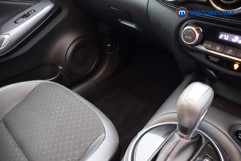 Nissan Juke N-Connecta Automatic Petrol-Electric Hybrid SUV - Stock Number (1675553) - 17th supplementary image