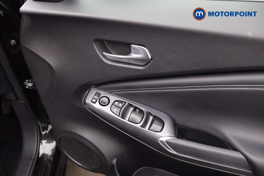 Nissan Juke N-Connecta Automatic Petrol-Electric Hybrid SUV - Stock Number (1675553) - 20th supplementary image