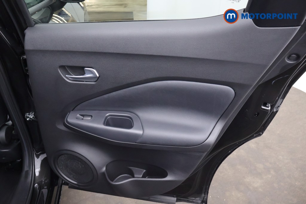 Nissan Juke N-Connecta Automatic Petrol-Electric Hybrid SUV - Stock Number (1675553) - 23rd supplementary image