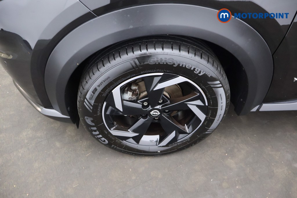 Nissan Juke N-Connecta Automatic Petrol-Electric Hybrid SUV - Stock Number (1675553) - 1st supplementary image
