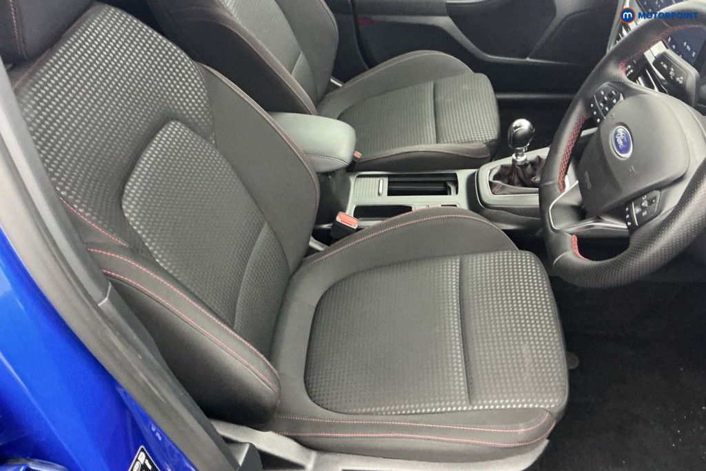 Ford Focus St-Line Manual Petrol Hatchback - Stock Number (1675687) - 5th supplementary image