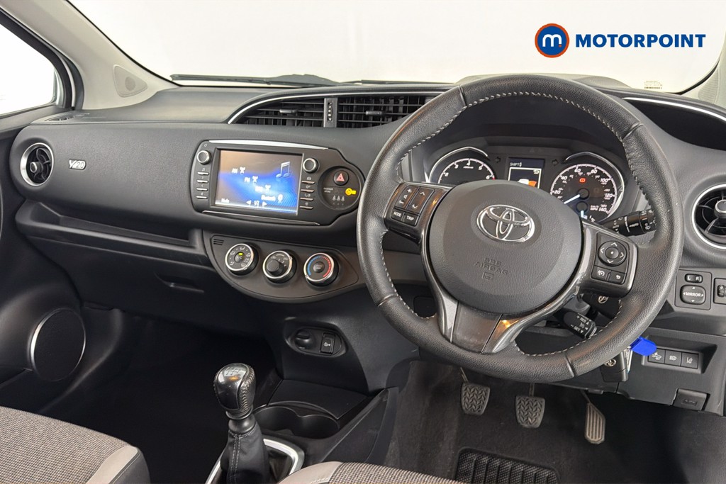 Toyota Yaris Y20 Manual Petrol Hatchback - Stock Number (1675823) - 2nd supplementary image