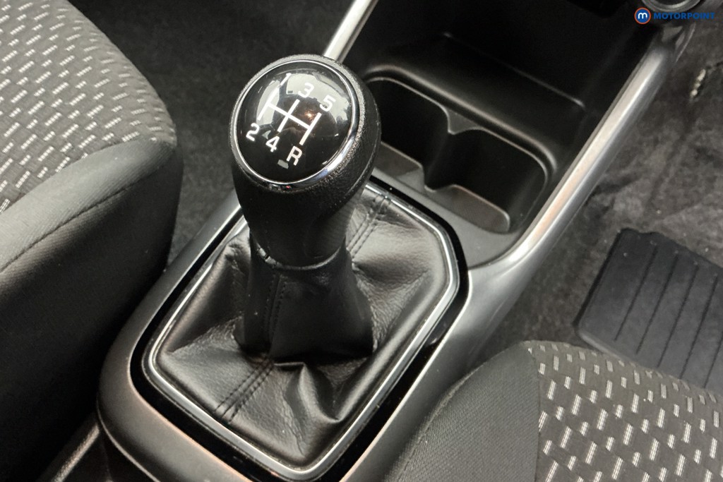 Suzuki Ignis Sz-T Manual Petrol SUV - Stock Number (1675899) - 15th supplementary image