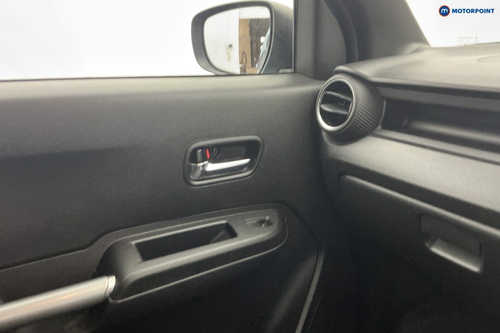 Suzuki Ignis Sz-T Manual Petrol SUV - Stock Number (1675899) - 19th supplementary image
