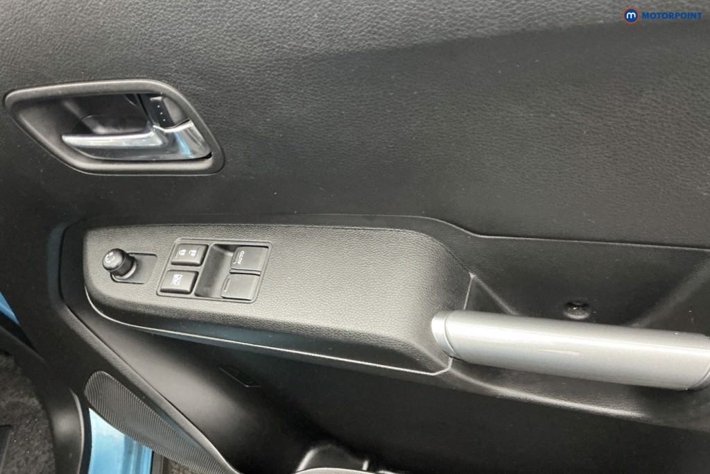 Suzuki Ignis Sz-T Manual Petrol SUV - Stock Number (1675899) - 24th supplementary image