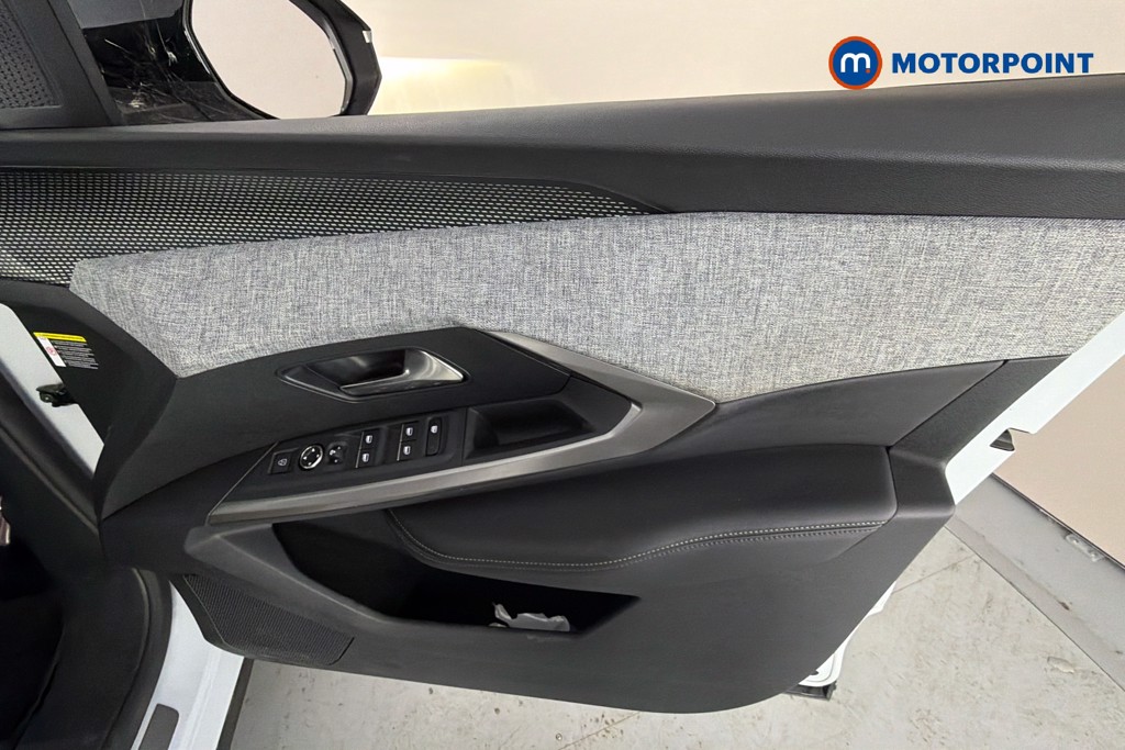 Peugeot 3008 GT Automatic Electric SUV - Stock Number (1645664) - 19th supplementary image