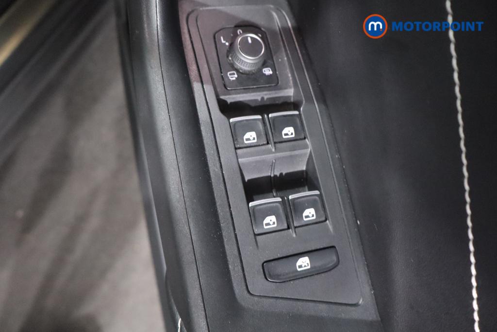 Volkswagen T-Roc Style Automatic Petrol SUV - Stock Number (1649750) - 17th supplementary image