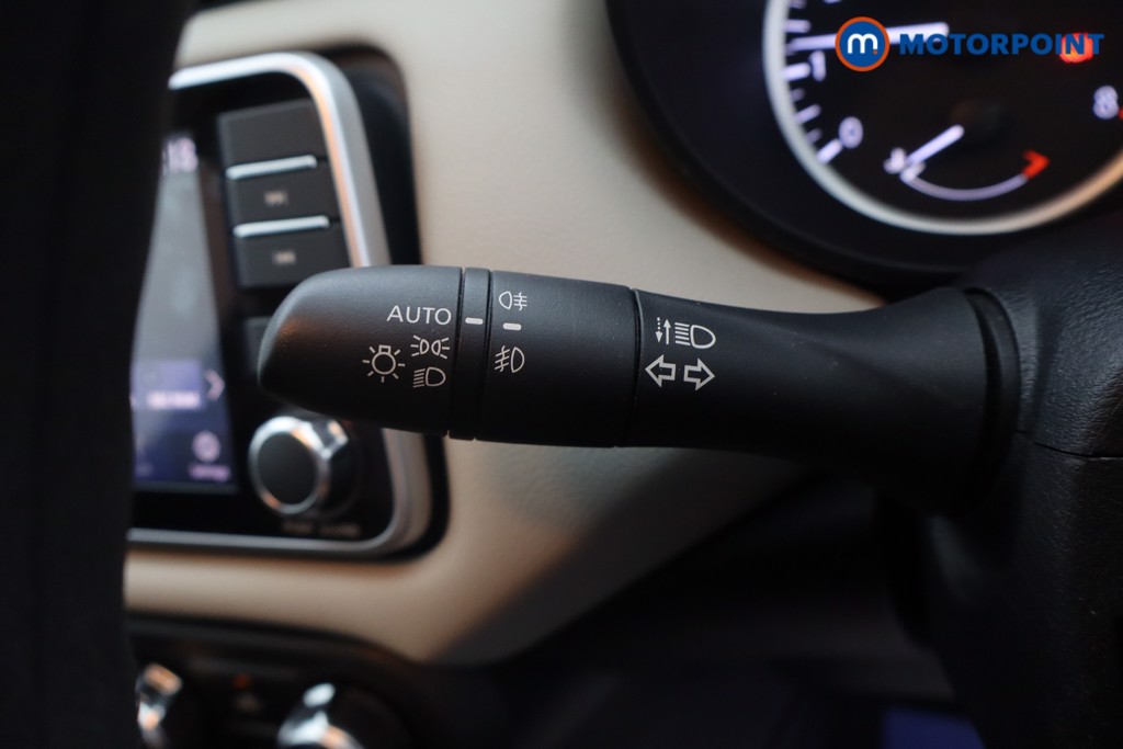 Nissan Micra Acenta Manual Petrol Hatchback - Stock Number (1654689) - 6th supplementary image