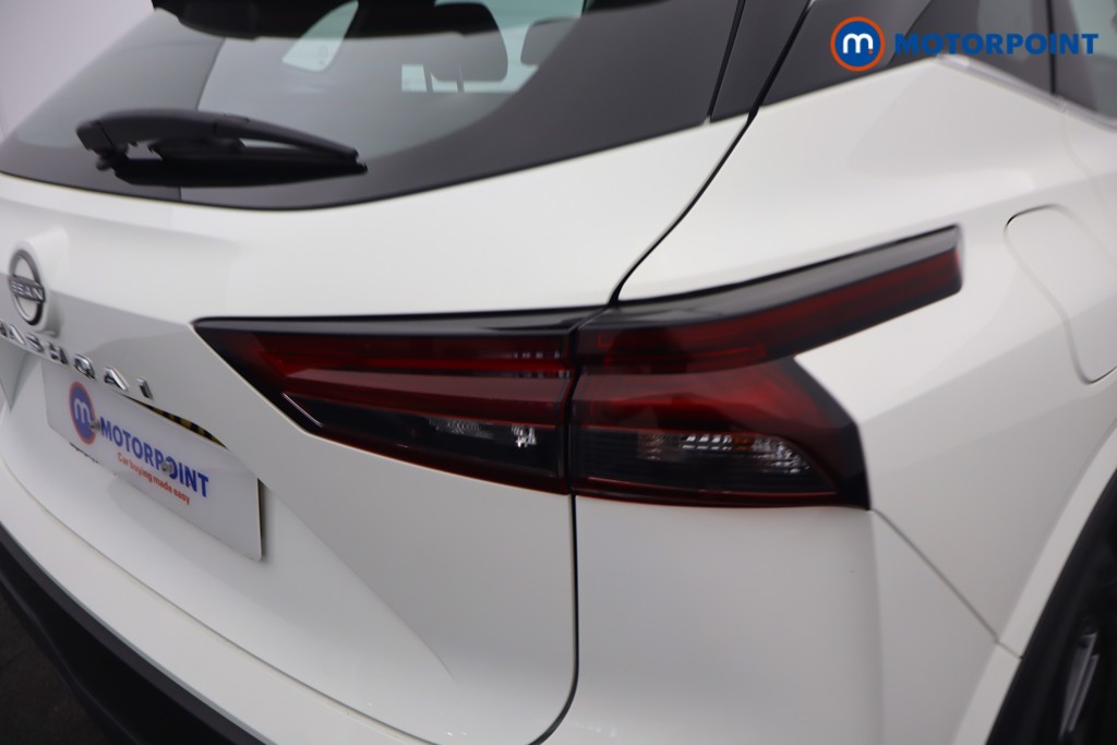 Nissan Qashqai Acenta Premium Manual Petrol SUV - Stock Number (1656004) - 3rd supplementary image
