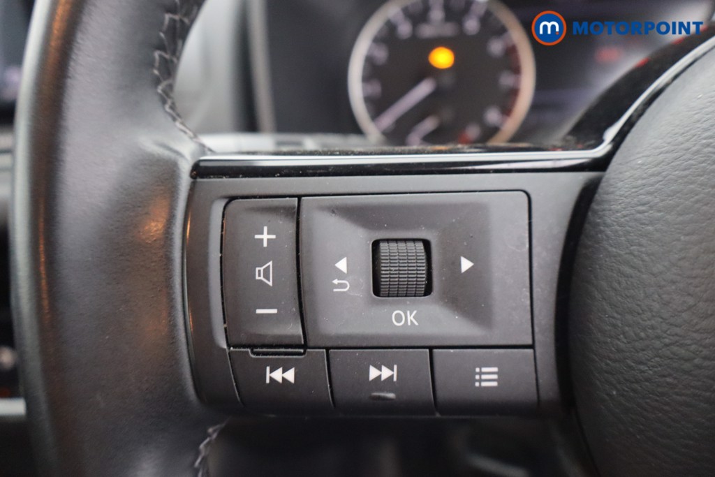 Nissan Qashqai Acenta Premium Manual Petrol SUV - Stock Number (1656004) - 14th supplementary image